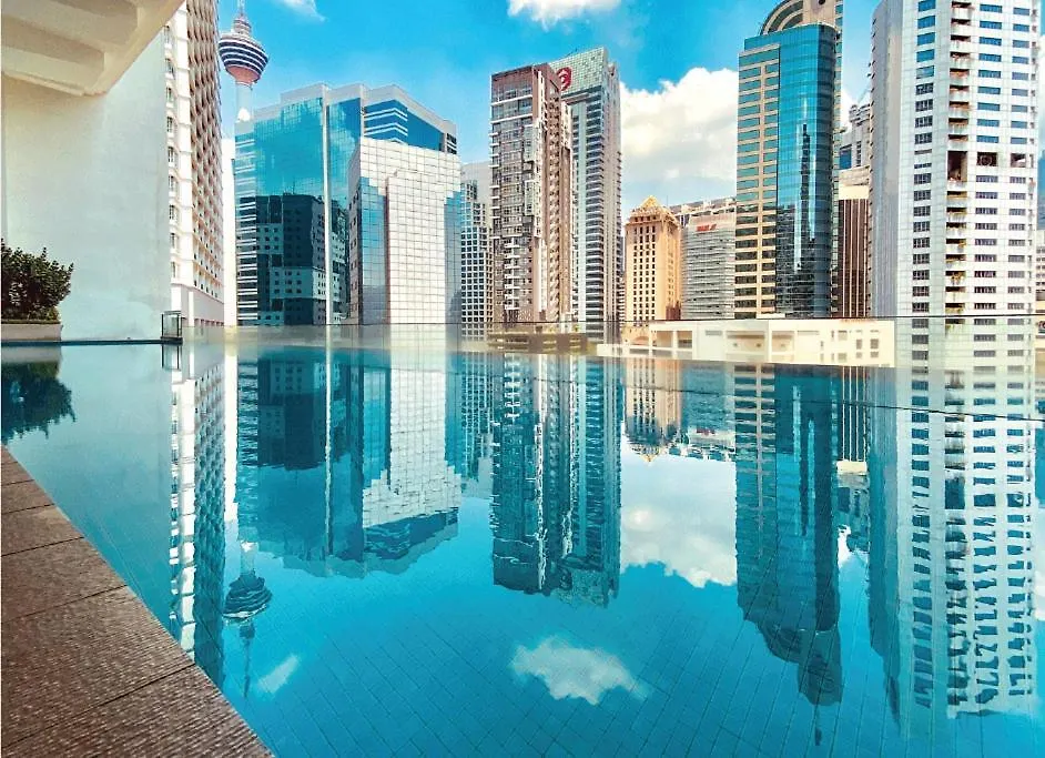 Cosy, Spacious Master Bedroom, City Center Downtown Condominium Kuala Lumpur